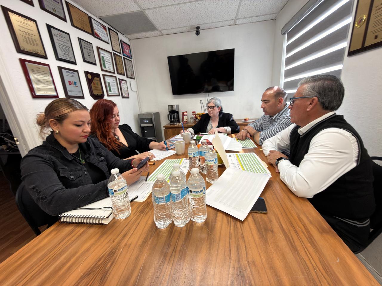 Avanzan en la creación de brigadas culturales para personas mayores