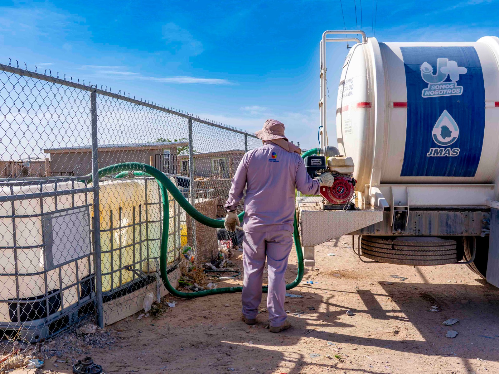 JMAS abastece con pipas a casi 6 mil familias sin red de agua en la zona de los kilómetros