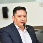 Alfredo Chávez acusa confusión de Brenda Ríos y descarta intento de censura