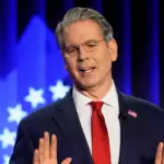 EE.UU. permite temporalmente venta de parte de petróleo ruso