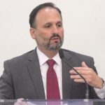 De la Peña critica reforma electoral y advierte intento de controlar el Congreso