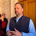 Gobierno pide apoyo federal para evitar alza en transporte