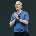Tim Cook descarta salida de Apple