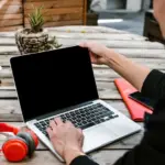 Australia recomienda implementar el home office ante posible escasez de combustible