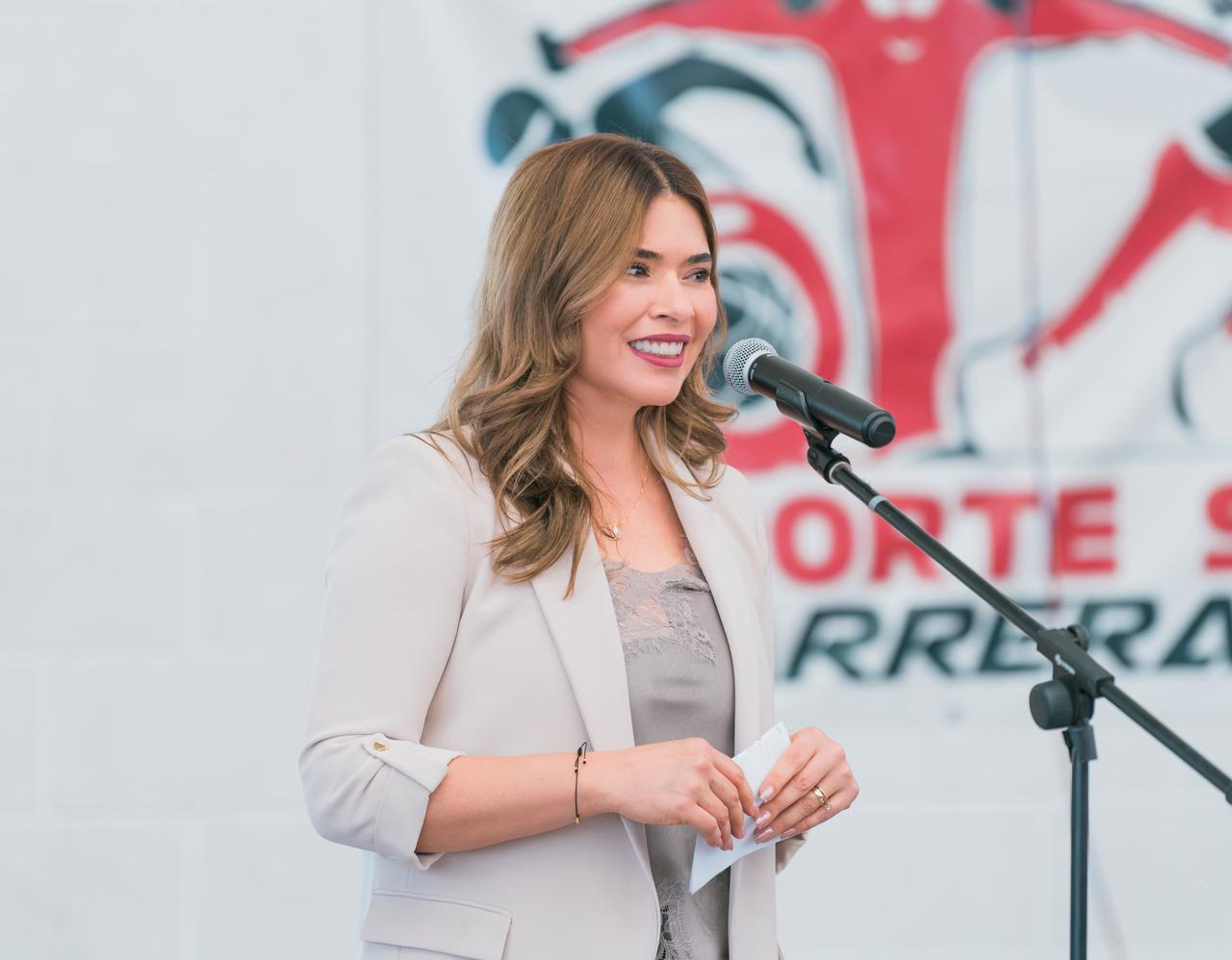 DIF Juárez realiza jornada de activación física para personas mayores de los CAM