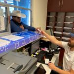 Exhorta Desarrollo Rural a ganaderos a renovar mica de fierro de herrar