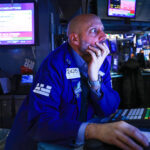 Banco de Inglaterra advierte riesgo de “doble golpe” a la economía global