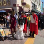 Cientos participan en Viacrucis en la Catedral de Chihuahua
