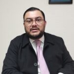 Acción Nacional condena que Morena controle el color de comercios y casas habitación