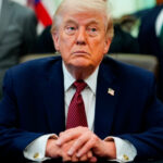 Trump contradice a su secretario y prevé baja en gasolina