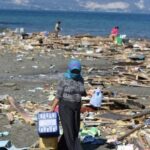 Sismo de 7.4 sacude Indonesia y activa alerta de tsunami