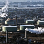 Guerra en Medio Oriente golpea a Exxon y Chevron; prevén caída en ingresos