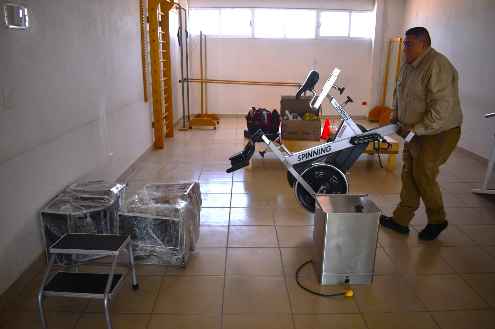 Recibe UTCJ equipamiento del DIF Estatal para la nueva Unidad Básica de Rehabilitación 