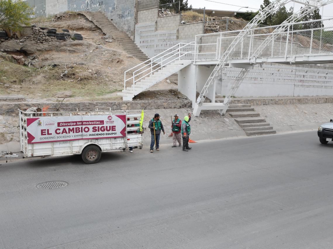 Servicios Públicos exhorta a no arrojar basura en el viaducto Mártires del 68