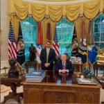 Hijo de Bolsonaro pide a Trump que declare terroristas a bandas criminales brasileñas