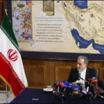 Irán afirma que falta de confianza con EU impide avanzar en negociaciones