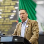 Olson acusa ataques por pensar distinto tras protesta en el Congreso