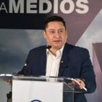 Alfredo Chávez atribuye críticas contra Maru Campos a proceso interno de Morena