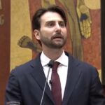 Renuncia presidente de la Asamblea Nacional de Ecuador para buscar cargo local
