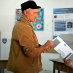 Kurti lidera elecciones en Kosovo, pero sin mayoría para gobernar