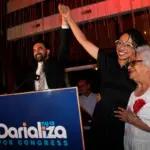 Progresistas desplazan a candidatos de los partidos tradicionales en EU