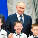 Putin critica sanciones europeas contra centros juveniles rusos