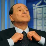 Detienen a un ex socio de Berlusconi por atentado con bomba en Italia contra periodista