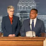 Fiscal general de Minnesota demanda al gobernador de Texas para que extradite a un agente del ICE