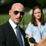 Trump presiona a Sheinbaum para que México frene más cruces migratorios