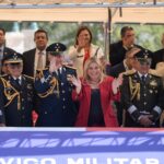 Maru Campos encabeza desfile por el 216 Aniversario de la Independencia de México