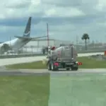 Avión de carga con logotipo de Amazon sale de pista al aterrizar en aeropuerto de Miami