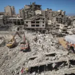 Colapso de edificio en Gaza deja 20 muertos y decenas de desaparecidos